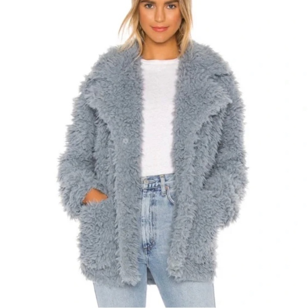 BB Dakota Blue Fluffy Jacket NWOT